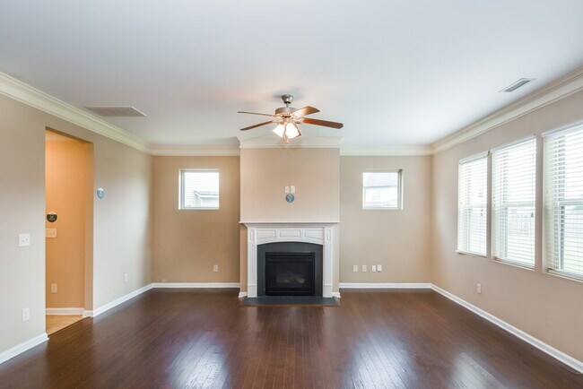 Building Photo - 22 Stonemoor Cir