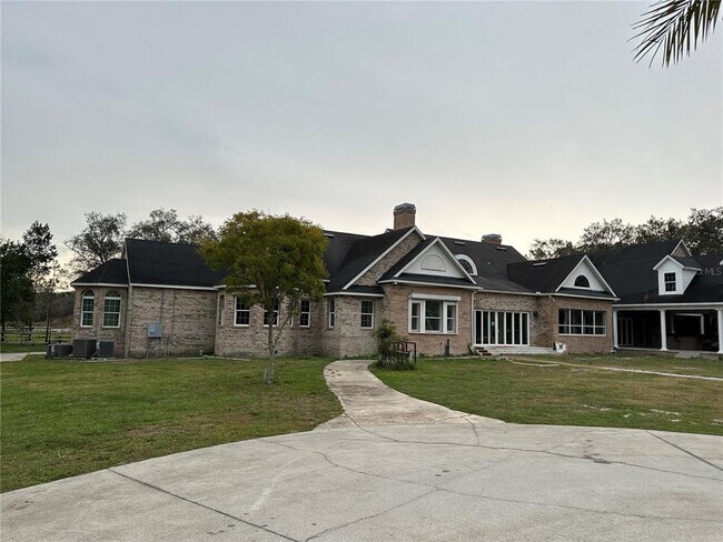 Building Photo - 7024 Sawmill Blvd