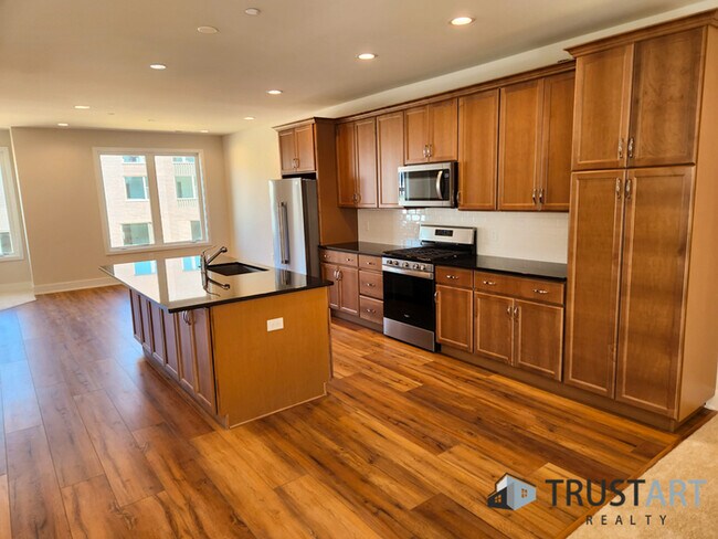 Building Photo - 3 bed/2bath condo house in Fishtown