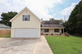 Building Photo - 103 Lions Gate