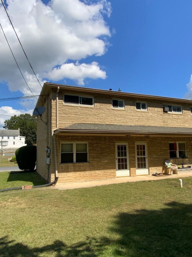 Building Photo - 1 Arwin Dr