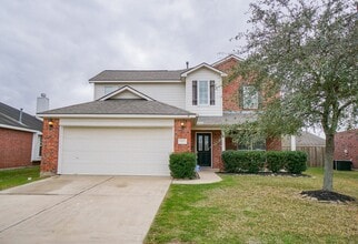 Building Photo - 1323 Colonial Manor Dr