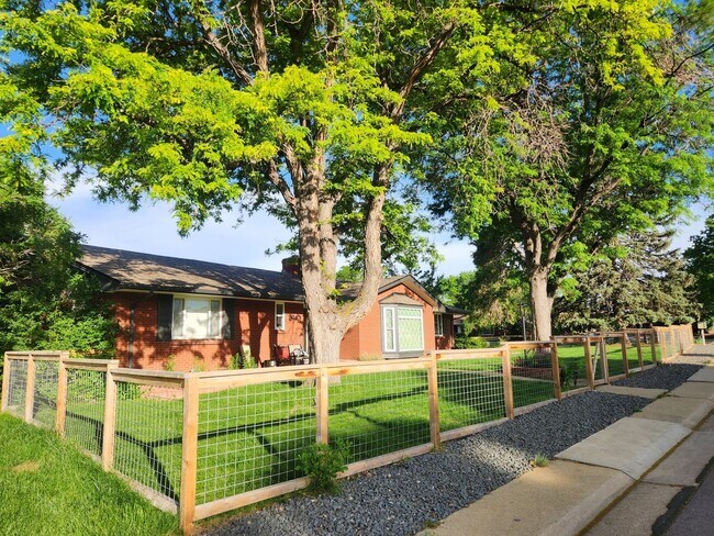 Foto del edificio - Spacious 4BR House in Wheat Ridge