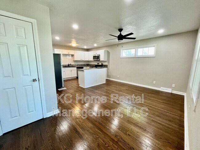 Foto del edificio - 4514 Monroe Ave