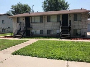Building Photo - 801 W Heather Ln