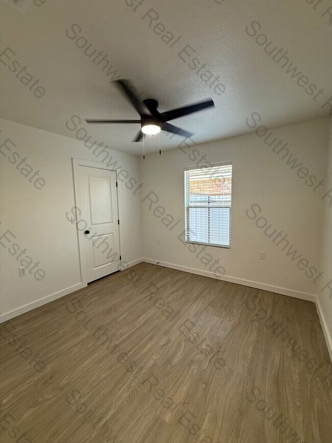 Foto del edificio - Brand new 2 bedroom 2 bath duplex