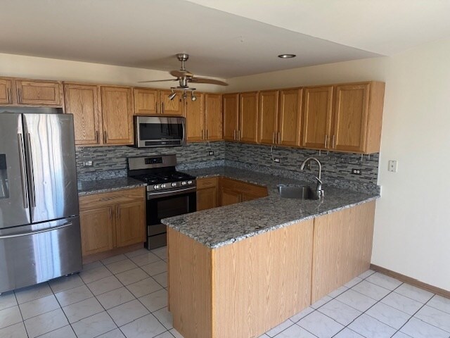 Foto del edificio - 2520 Cedar Glen Dr N