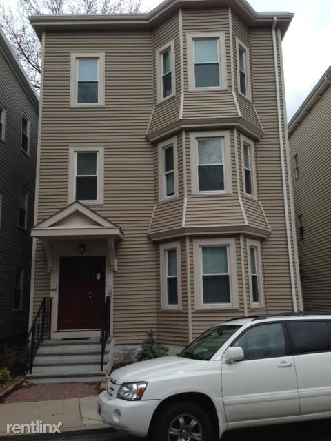 Primary Photo - 34 Forbes St