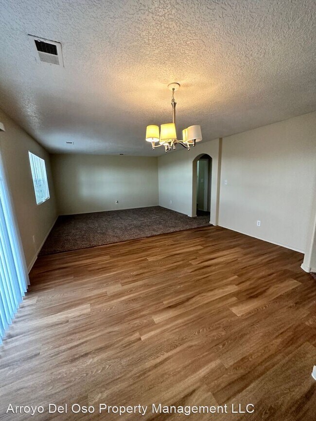 Foto del edificio - 4 br, 2.5 bath House - 821 Blue Sage Ave SW