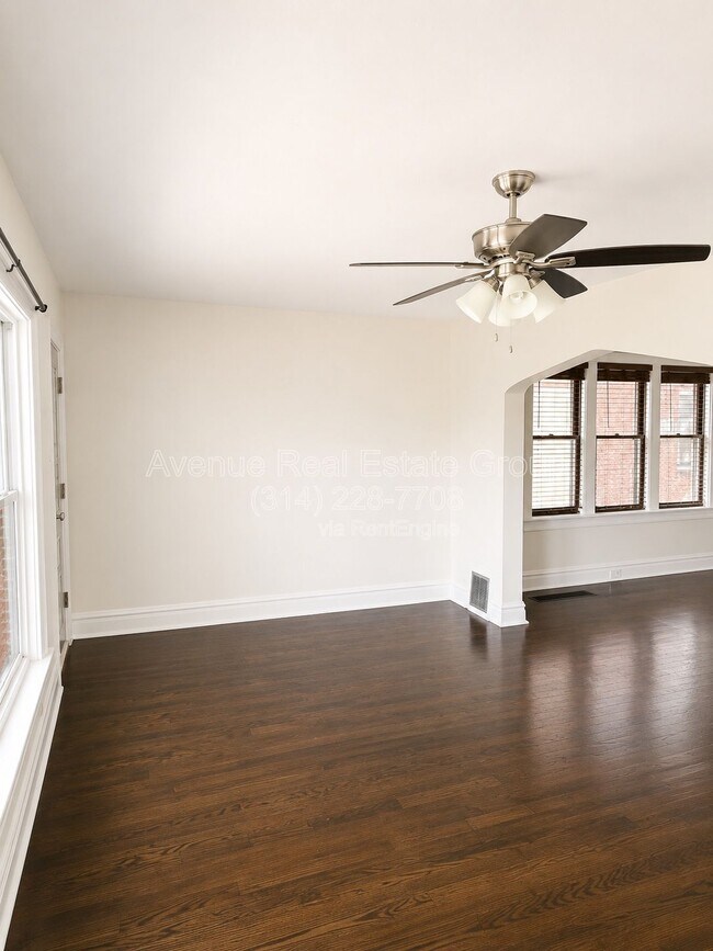 Foto del edificio - 5533 Holly Hills Ave