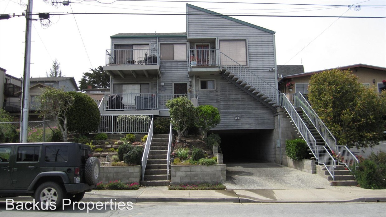 Primary Photo - 529 Laine St