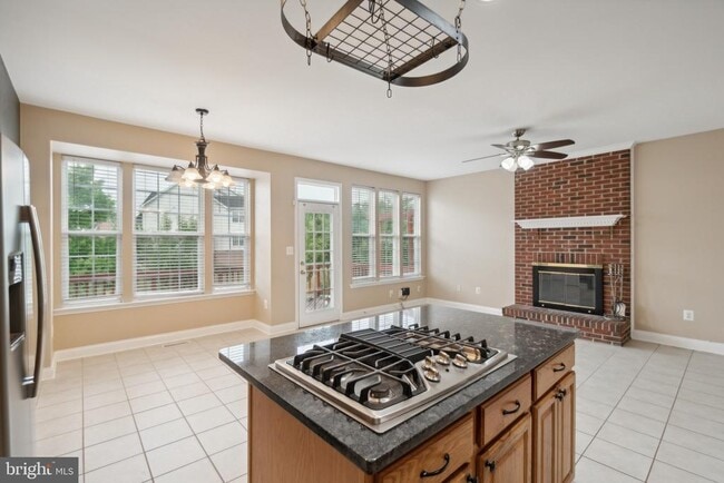 Foto del edificio - 641 Springhouse Square SE