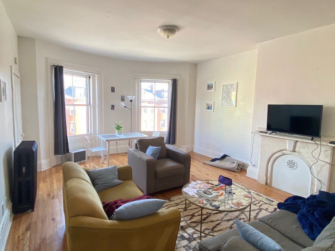 Foto principal - 515 Massachusetts Ave