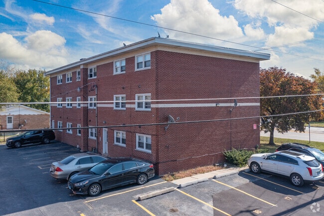 Building Photo - 8424 W 87th St