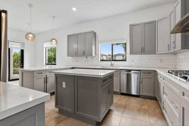 Foto del edificio - 10990 Oceano Wy