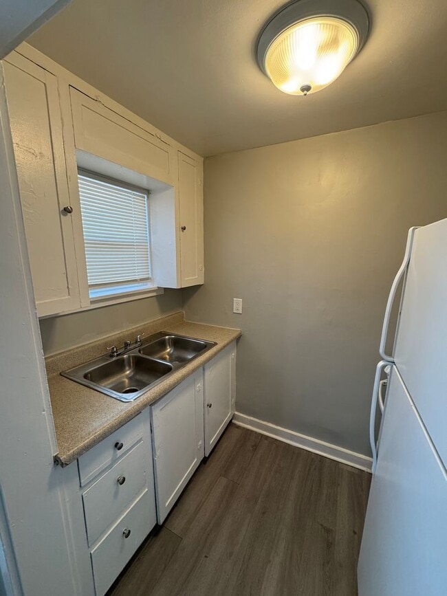 Building Photo - 2619 E Willamette Ave