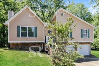 Building Photo - 7382 Grovewood Dr