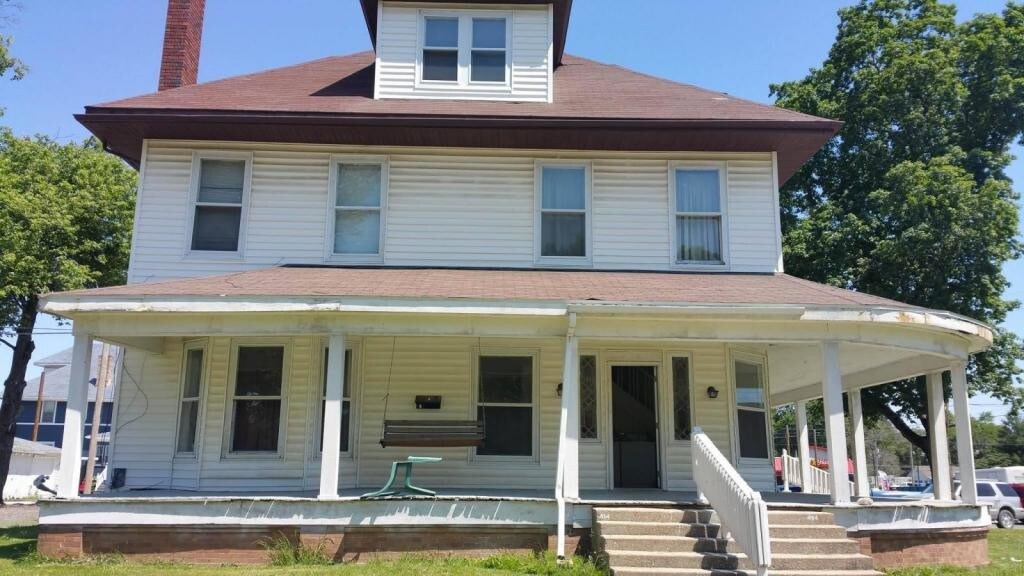 Primary Photo - 414 E Walnut St #2