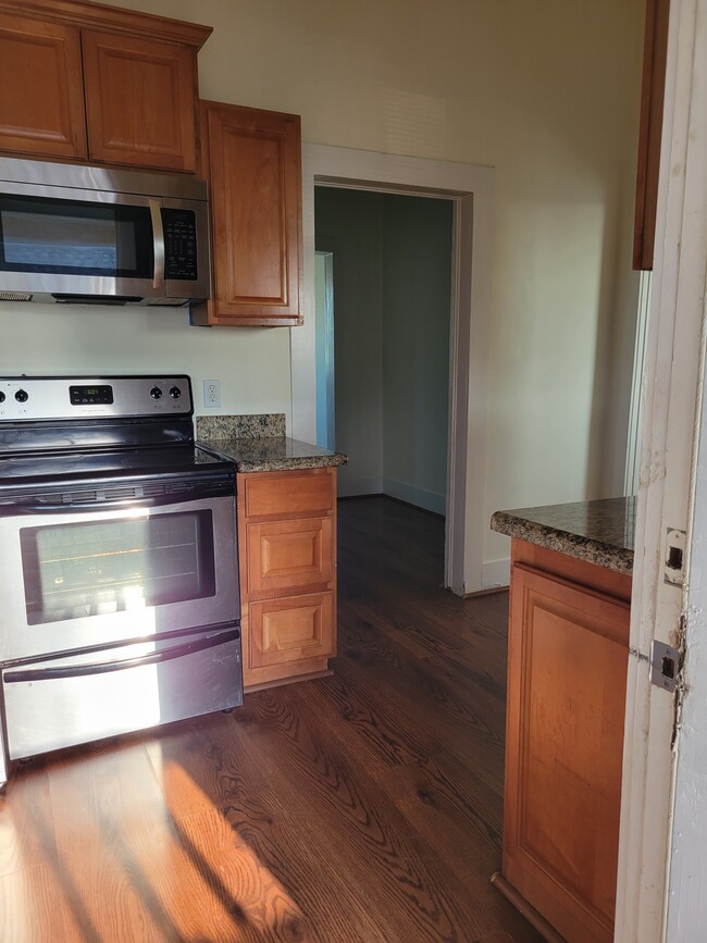 Back door view into kitchen to dining room - 1017 11th St