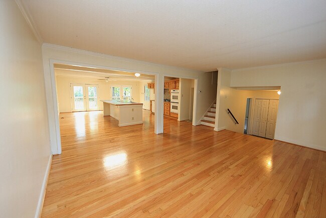 Foto del edificio - 304 Cheryl Ave