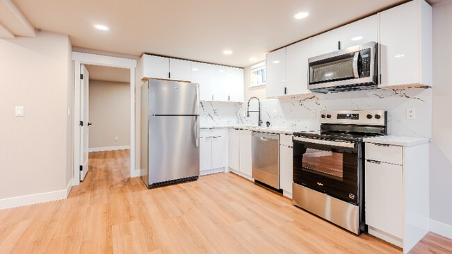 Foto del edificio - 2106 Oakes Ave