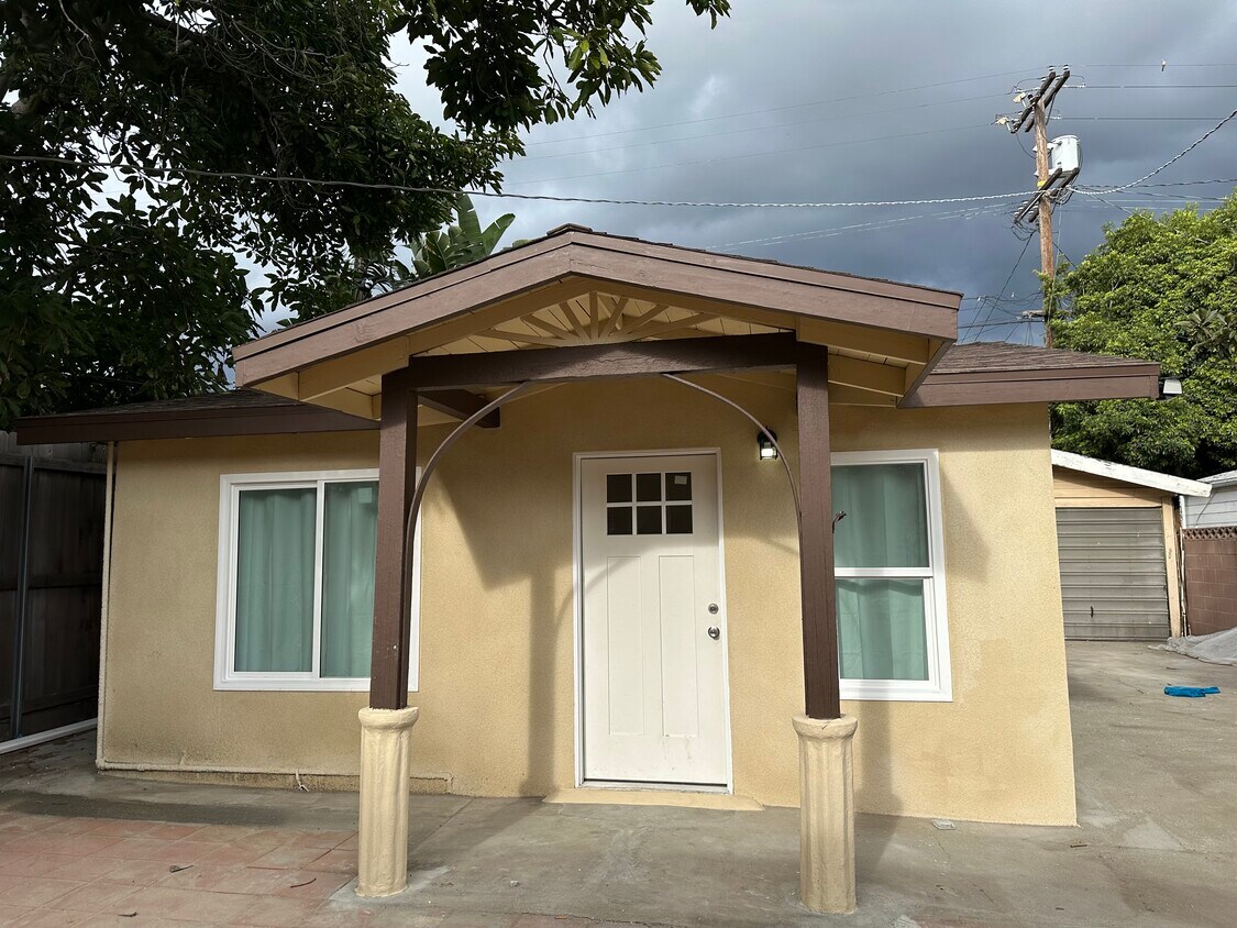 Primary Photo - 3153 Garden Ave