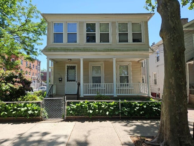Photo - 312 St John St Apartments