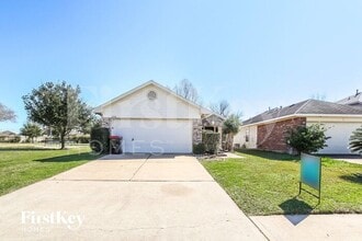 Building Photo - 7318 River Pines Dr