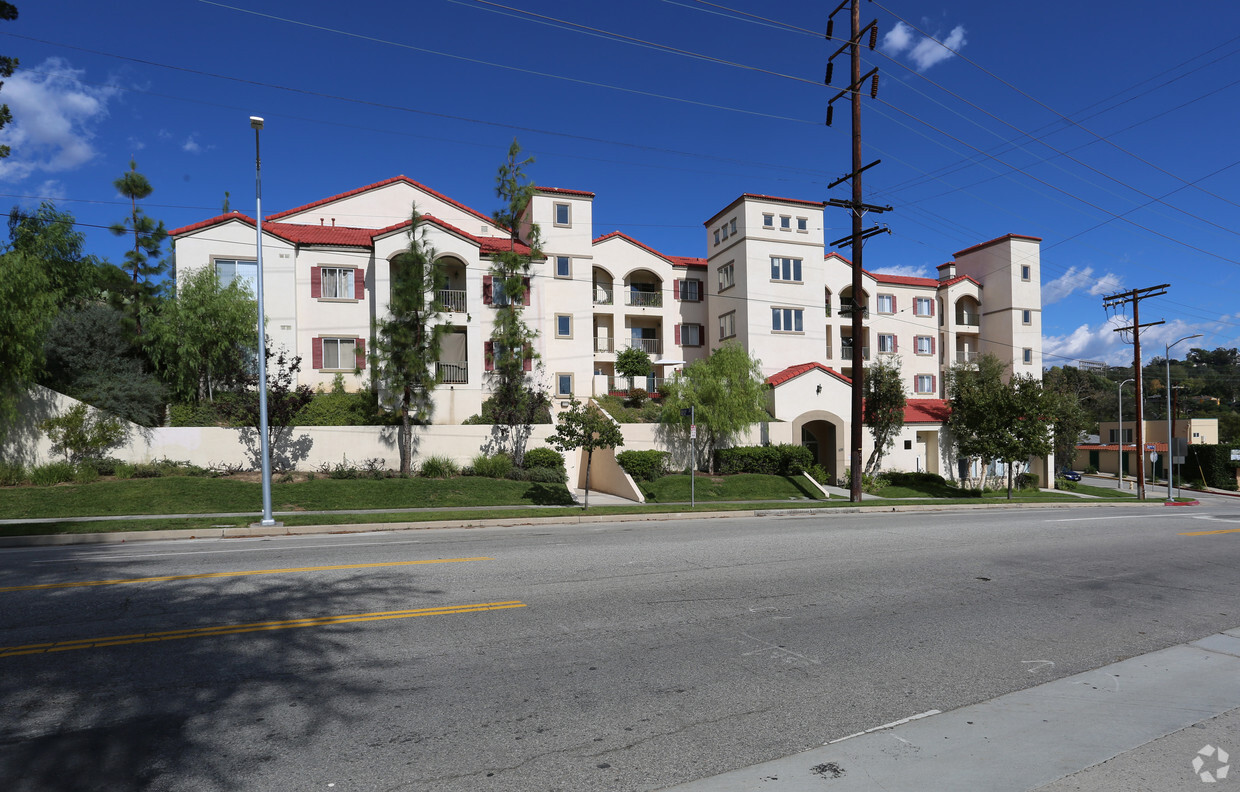 Foto del edificio - Rockview Senior Apartments