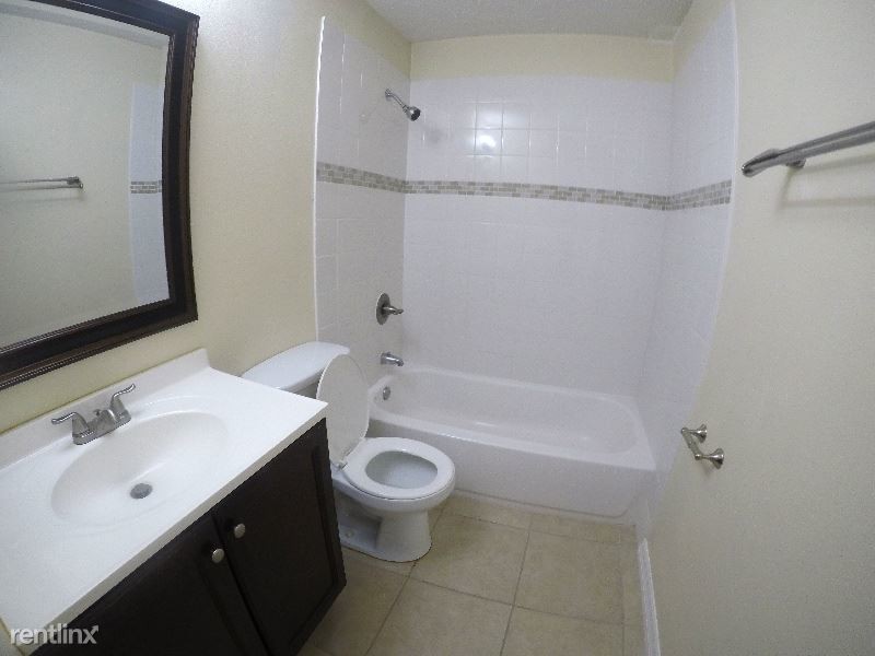 7101 S Mascotte St, Tampa, FL 33616 Room for Rent in Tampa, FL