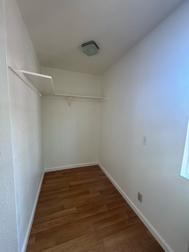 Building Photo - 2600 Andrade Way