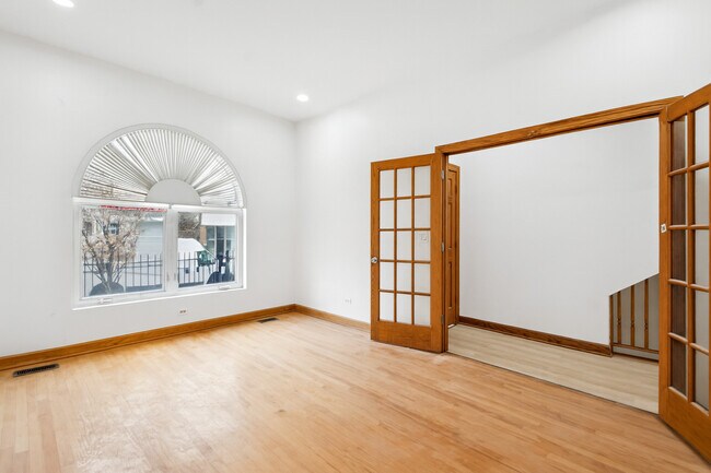 Foto del edificio - 2336 W Taylor St