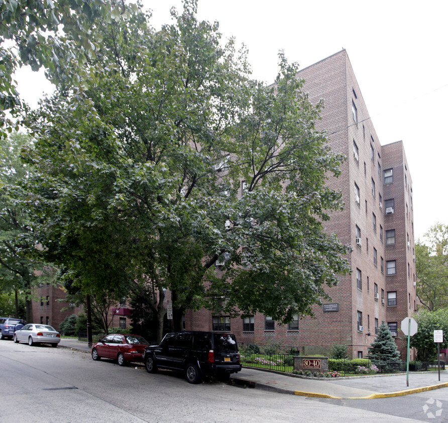 Building Photo - 30-40 Fleetwood Ave