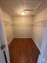Building Photo - 3106 W Meighan Blvd