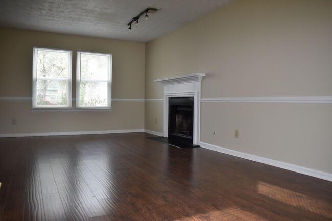 Foto del edificio - 10420 Virginia Pine Ln