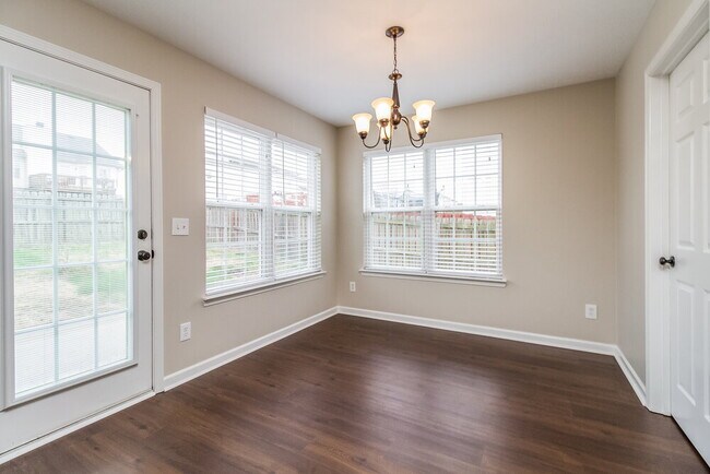 Foto del edificio - 6007 Eden Ln
