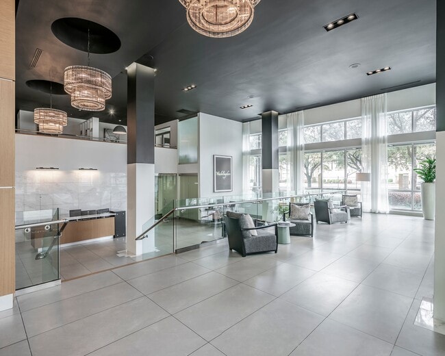 Lobby Photo - Venue Museum District
