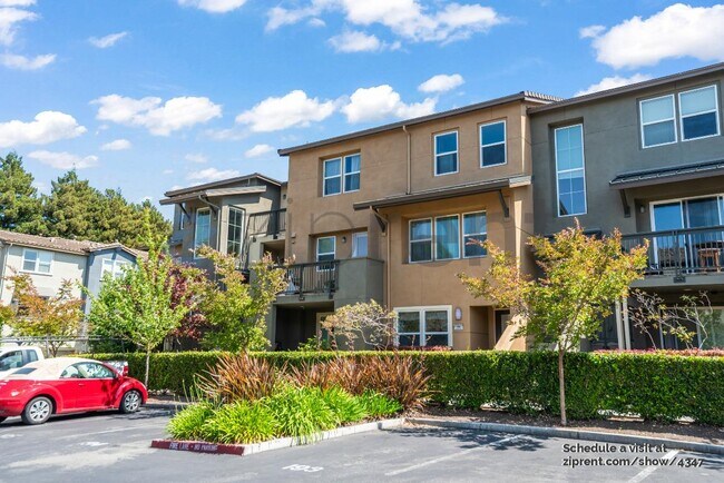 Foto del edificio - 960 Highland Terrace