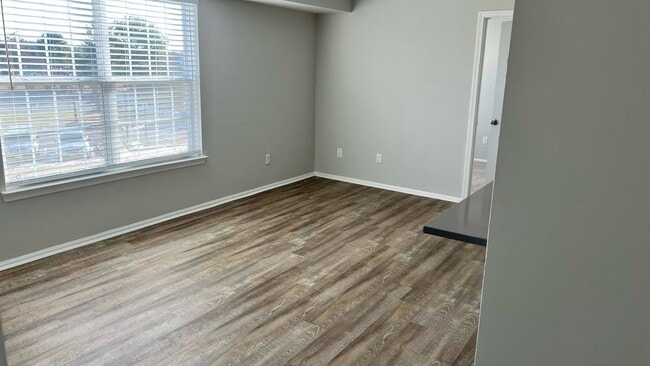 Building Photo - Avana Fieldstone