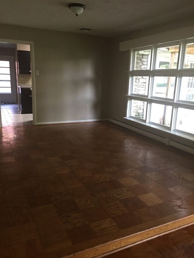 Building Photo - 1733 Hatteras Dr