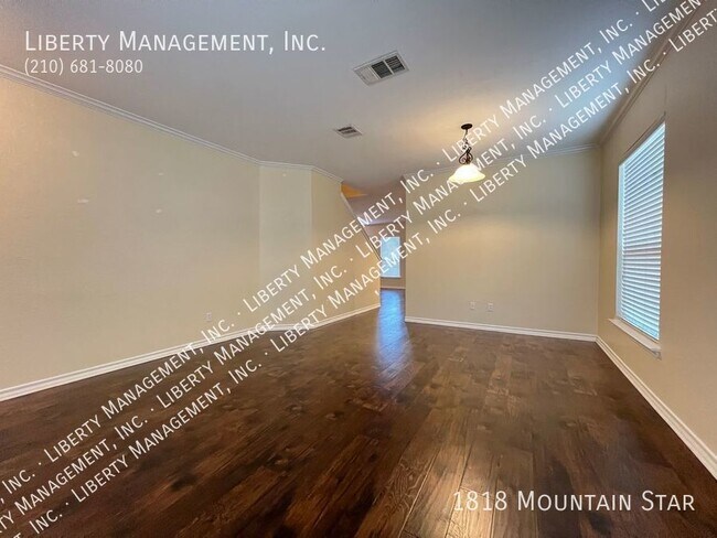 Building Photo - Beautiful 4 Bedroom, 2.5 Bath Home