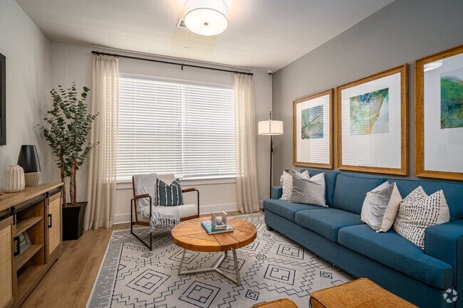1BR, 1BA - 768SF - Acova Brentwood