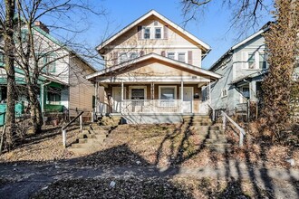 Building Photo - 1319 N 5th St