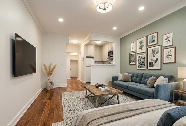 Building Photo - 241 E 46th St