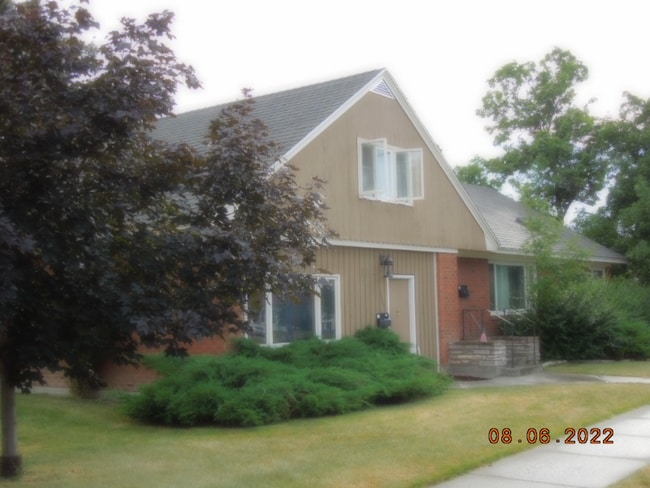 Building Photo - 1418 W Koch St