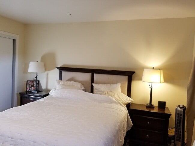 Foto del edificio - 2913 Carmel St