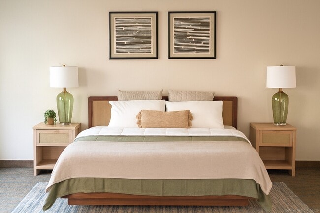 Building Photo - 1001 Bridgeport Ave