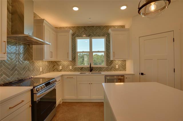 Foto del edificio - 302 Red Bird Ln