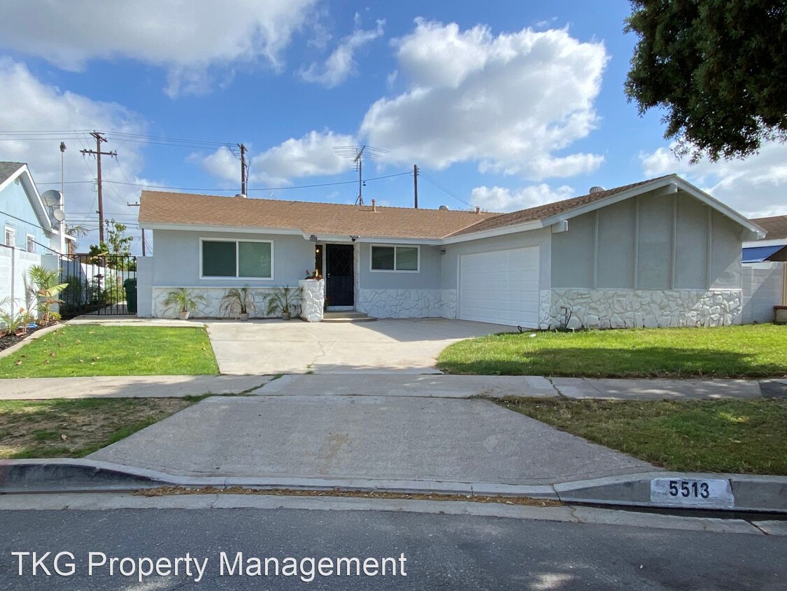 Primary Photo - 3 br, 2 bath House - 5513 W. Como Street