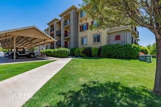 Building Photo - 952 W 965 N